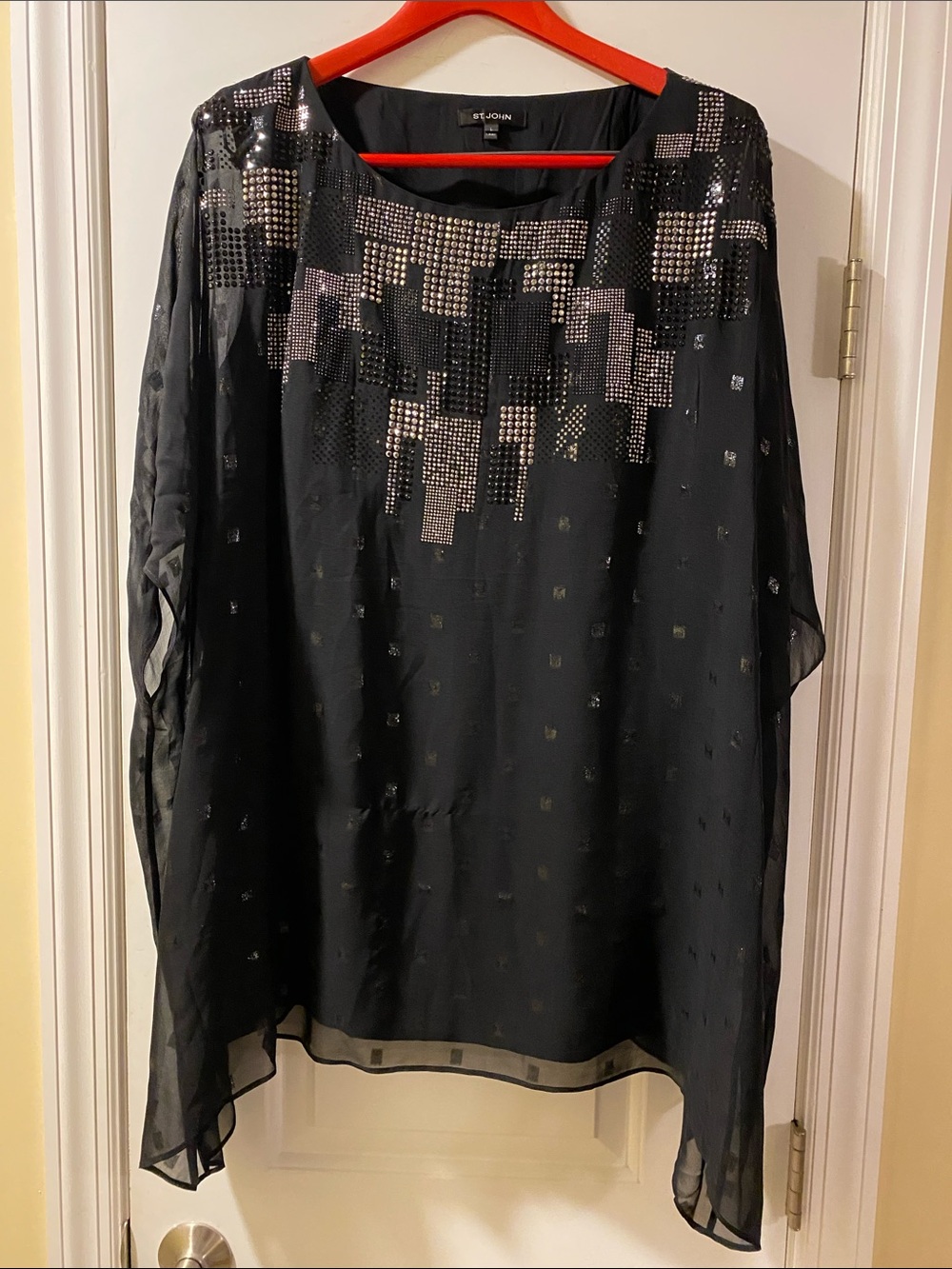 St. John Stunning Silk Sparkling Details Top NWOT